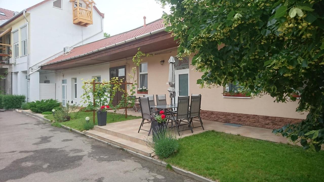 Nobilis Apartman Erlau Exterior foto